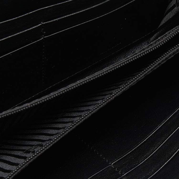 Pre Owned Fendi Black Patent Leather Fendilicious Zip Around Wallet