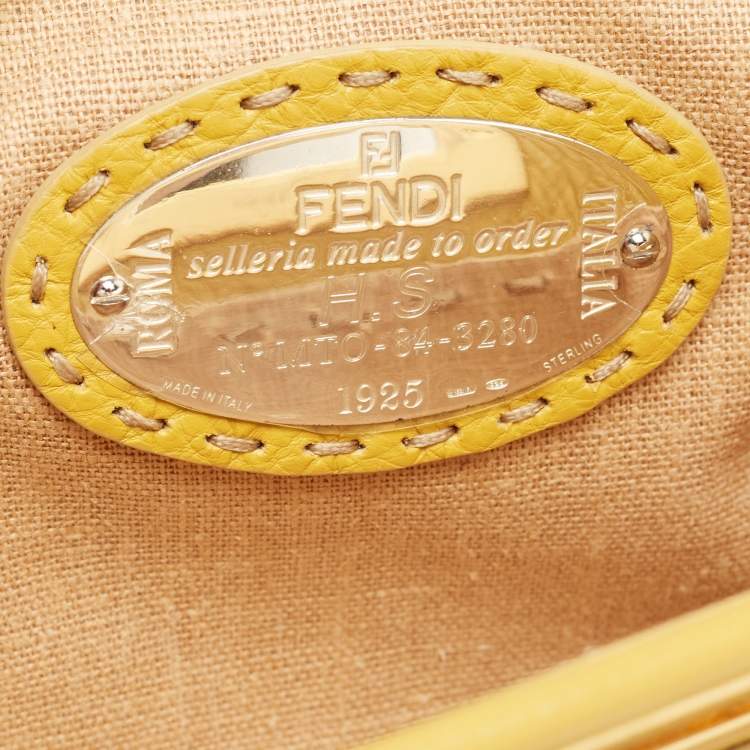 مملوكة مسبقًا Fendi Yellow Selleria Leather Large Peekaboo Top Handle Bag