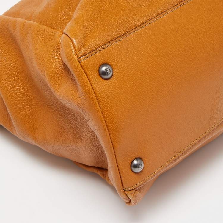 مملوكة مسبقًا Fendi Tan Leather Large Peekaboo Top Handle Bag