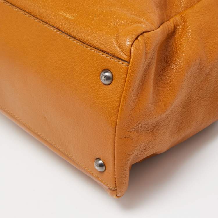 مملوكة مسبقًا Fendi Tan Leather Large Peekaboo Top Handle Bag