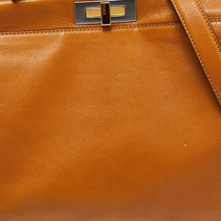 مملوكة مسبقًا Fendi Tan Leather Large Peekaboo Top Handle Bag