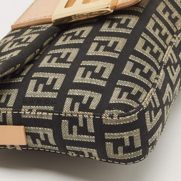 Pre Owned Fendi Black/Beige Zucchino Canvas and Leather Mini Baguette Pochette Bag
