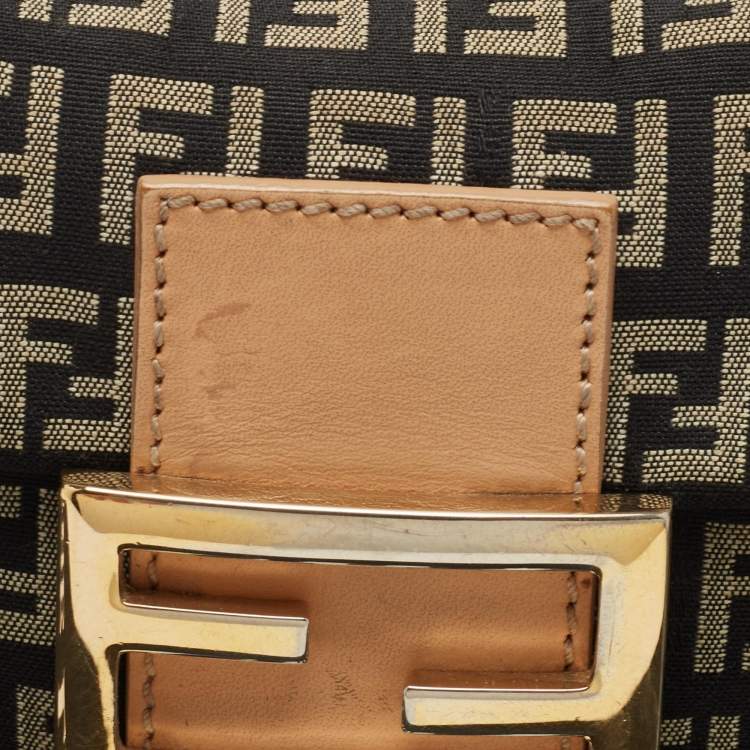 Pre Owned Fendi Black/Beige Zucchino Canvas and Leather Mini Baguette Pochette Bag