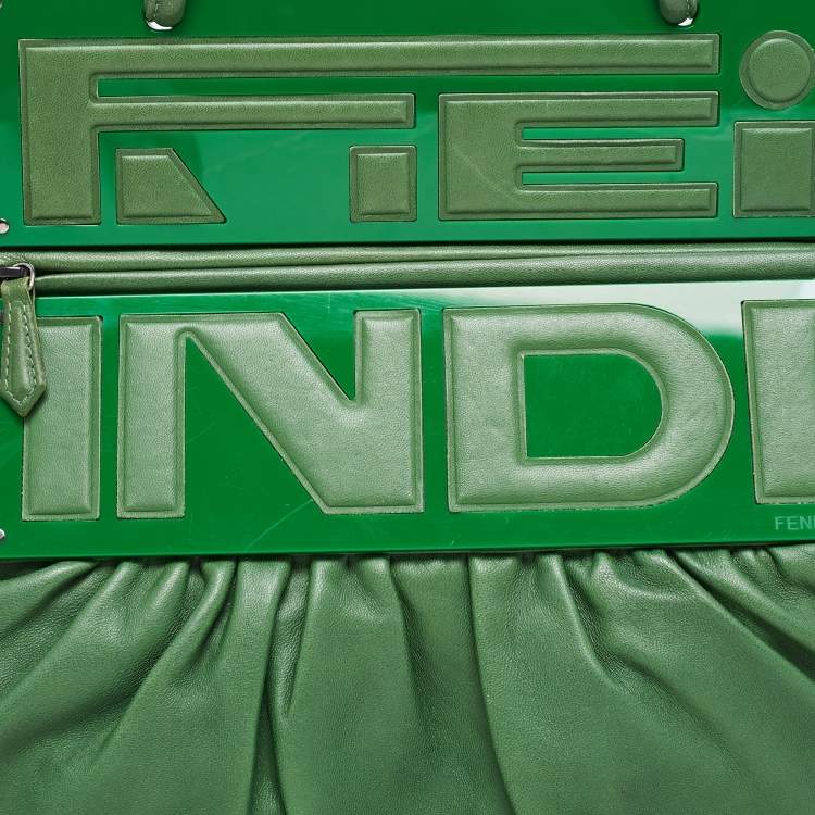 مملوكة مسبقًا Fendi Green Leather To You Convertible Clutch Bag
