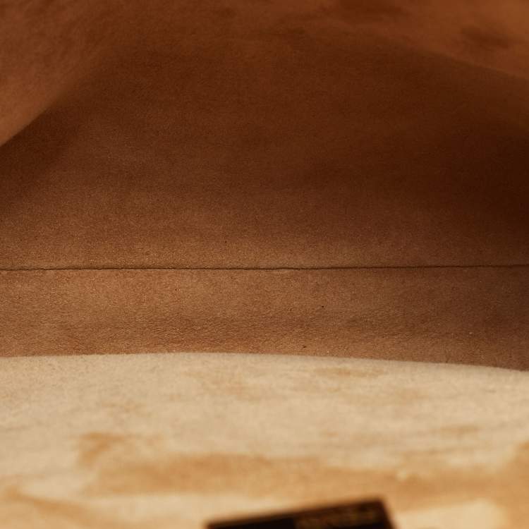 مملوكة مسبقًا Fendi Beige Leather Medium Peekaboo Top Handle Bag