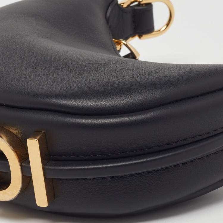 Pre Owned Fendi Black Leather Nano Fendigraphy Hobo