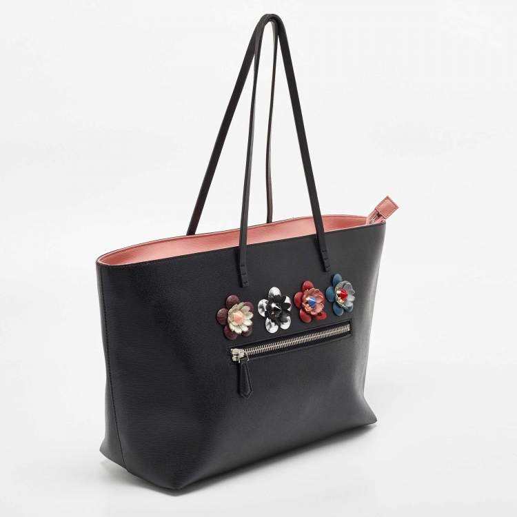 مملوكة مسبقًا Fendi Black/Peach Leather Monster Roll Tote