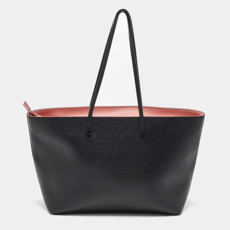 مملوكة مسبقًا Fendi Black/Peach Leather Monster Roll Tote