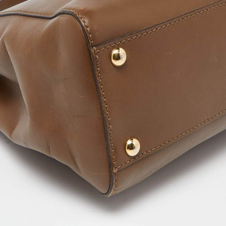Pre Owned Fendi Brown Leather Medium Peekaboo Top Handle Bag