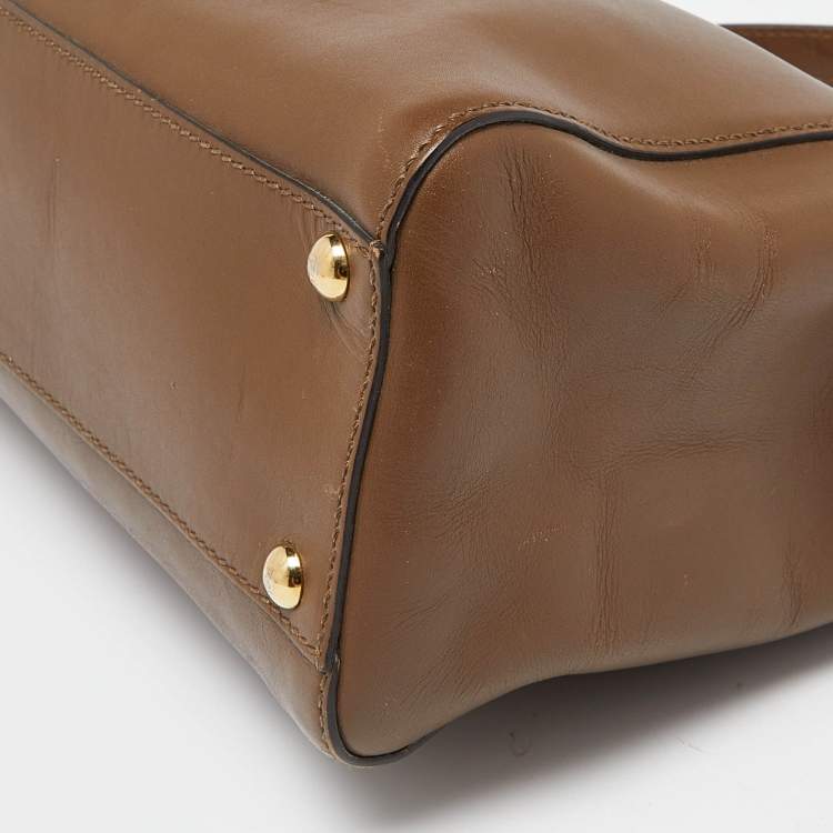 Pre Owned Fendi Brown Leather Medium Peekaboo Top Handle Bag