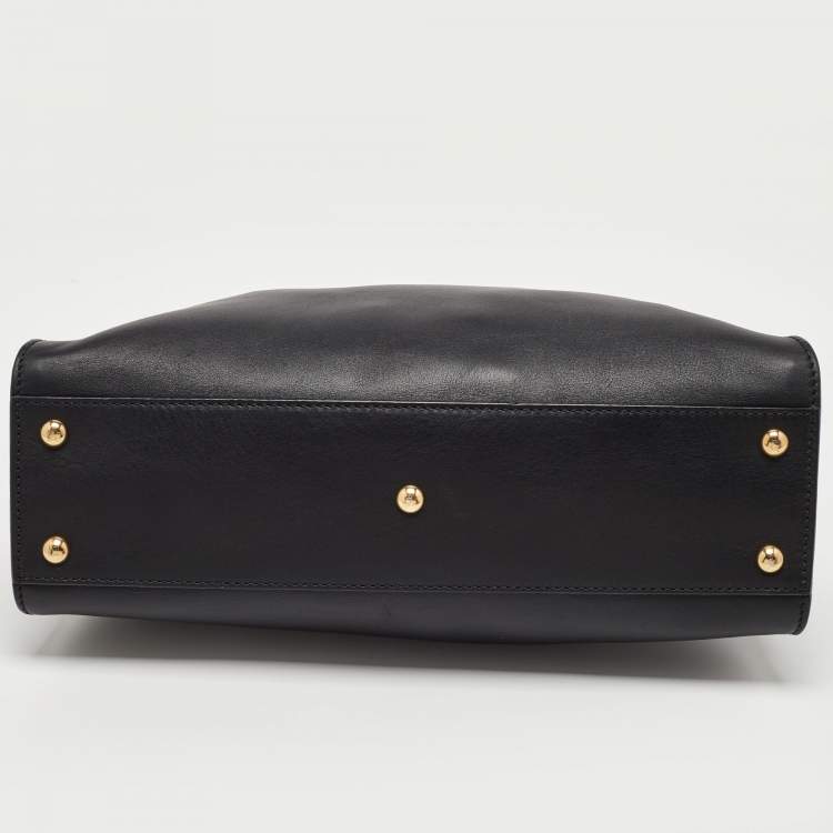 Pre Owned Fendi Black Leather Regular Peekaboo Top Handle Bag