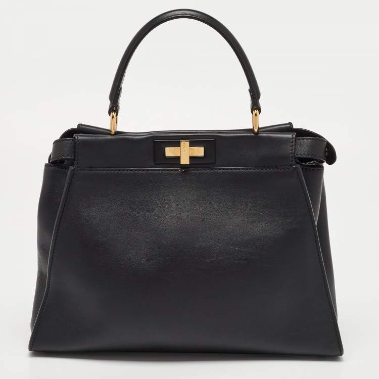 Pre Owned Fendi Black Leather Regular Peekaboo Top Handle Bag