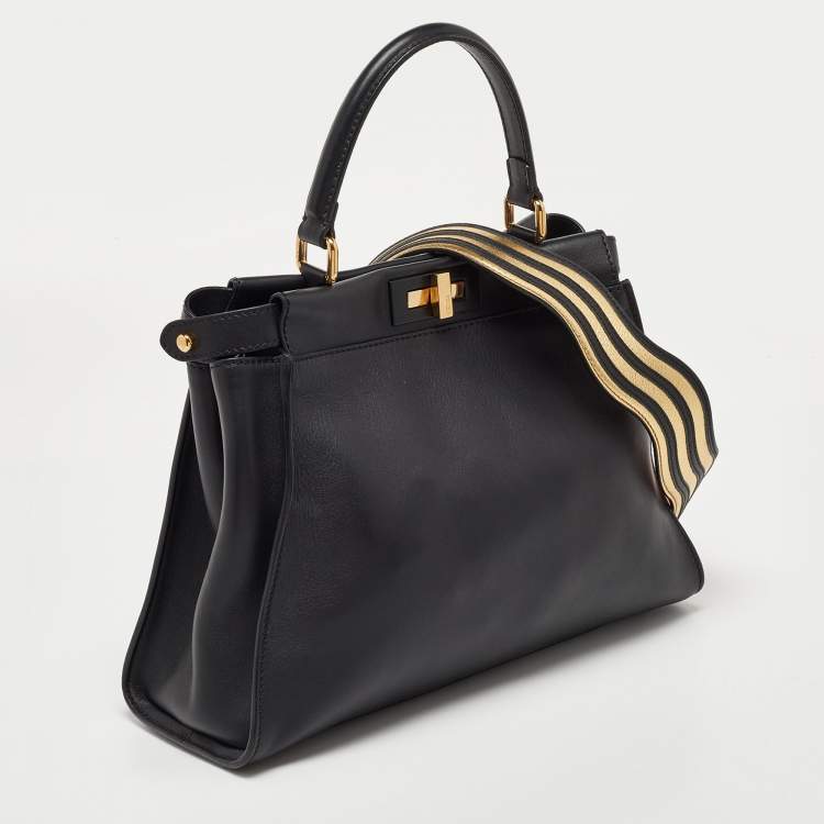Pre Owned Fendi Black Leather Regular Peekaboo Top Handle Bag
