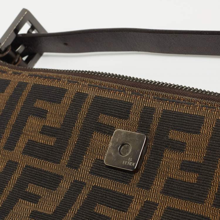 Pre Owned Fendi Dark Brown/Tobacco Zucca Canvas Zip Baguette Bag