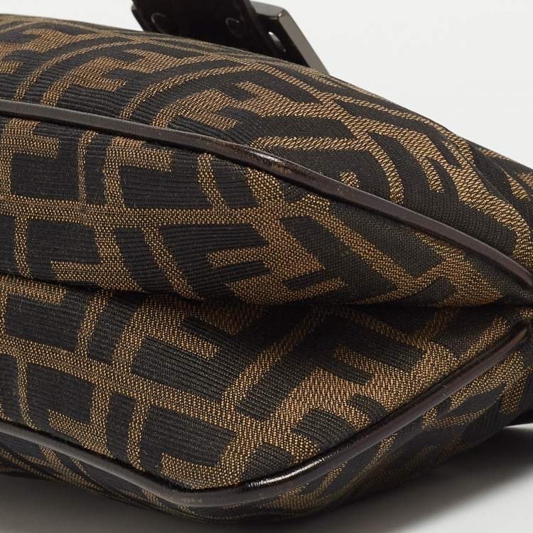 Pre Owned Fendi Dark Brown/Tobacco Zucca Canvas Zip Baguette Bag