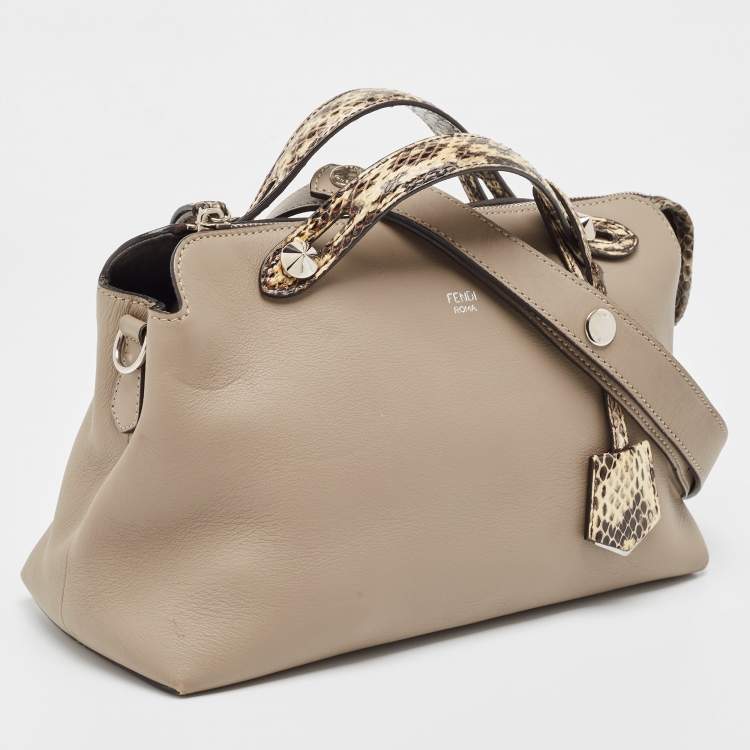 مملوكة مسبقًا Fendi Beige/Cream Leather and Python Small By The Way Shoulder Bag