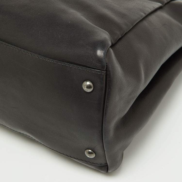 Pre Owned Fendi Black Leather Large Peekaboo Top Handle Bag