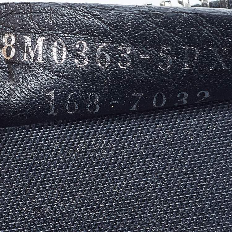 Pre Owned Fendi Black Leather and Shearling Fur FF Fflynn Zip Clutch