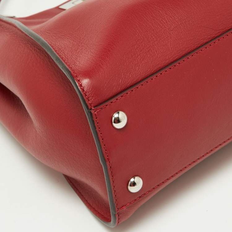 Pre Owned Fendi Red Leather Regular PeekabooTop Handle Bag