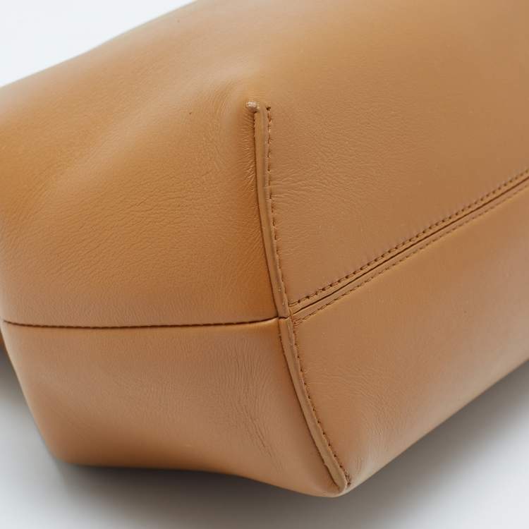 مملوكة مسبقًا Fendi Brown Leather Medium Fendi First Shoulder Bag