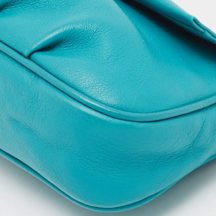 Pre Owned Fendi Blue Leather Fendista Chain Clutch 