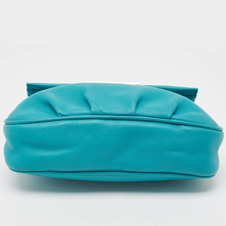 Pre Owned Fendi Blue Leather Fendista Chain Clutch 