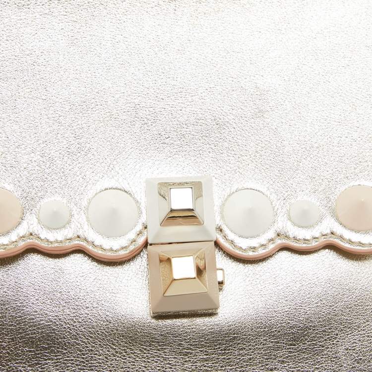مملوكة مسبقًا Fendi Gold Leather Small Scalloped Studded Kan I Shoulder Bag