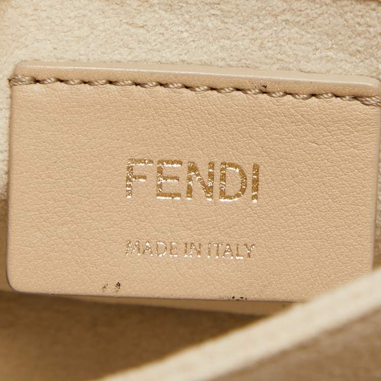 مملوكة مسبقًا Fendi Gold Leather Small Scalloped Studded Kan I Shoulder Bag