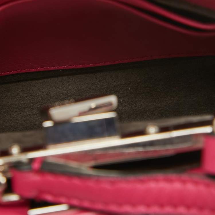 Pre Owned Fendi Fuchsia Leather Micro Peekaboo Crossbody Bag