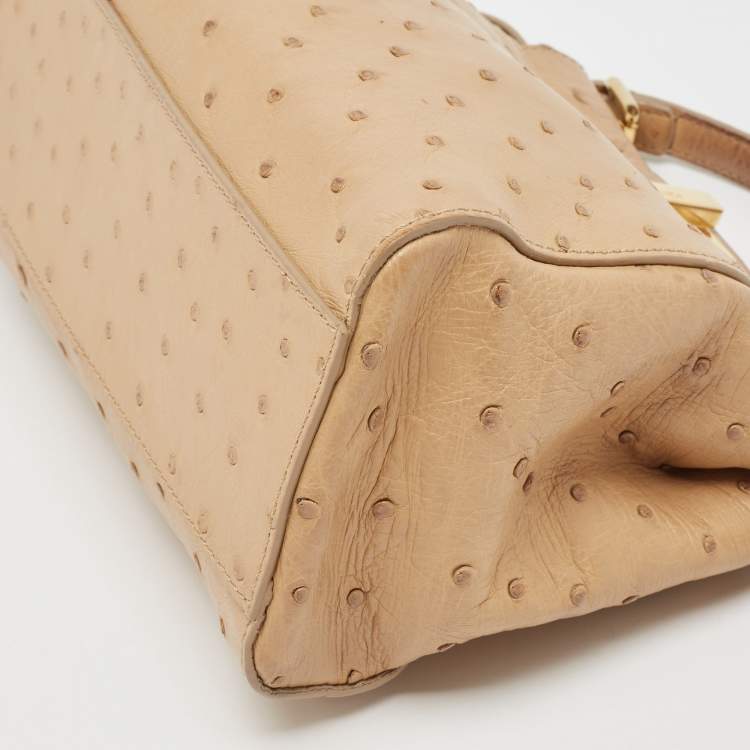 مملوكة مسبقًا Fendi Beige Ostrich Leather Mini Peekaboo Top Handle Bag