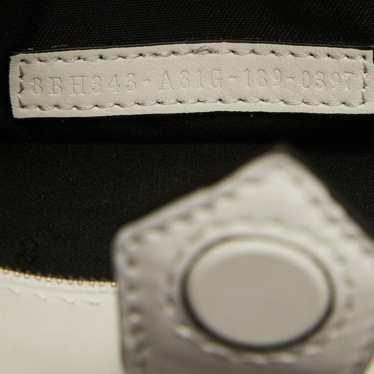 مملوكة مسبقًا Fendi White/Black Leather and Velvet FF Runaway Top Handle Bag