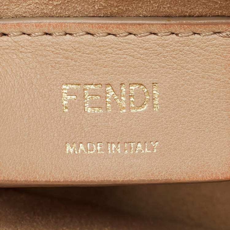 Pre Owned Fendi Pink Leather Mini Scalloped Kan I Shoulder Bag