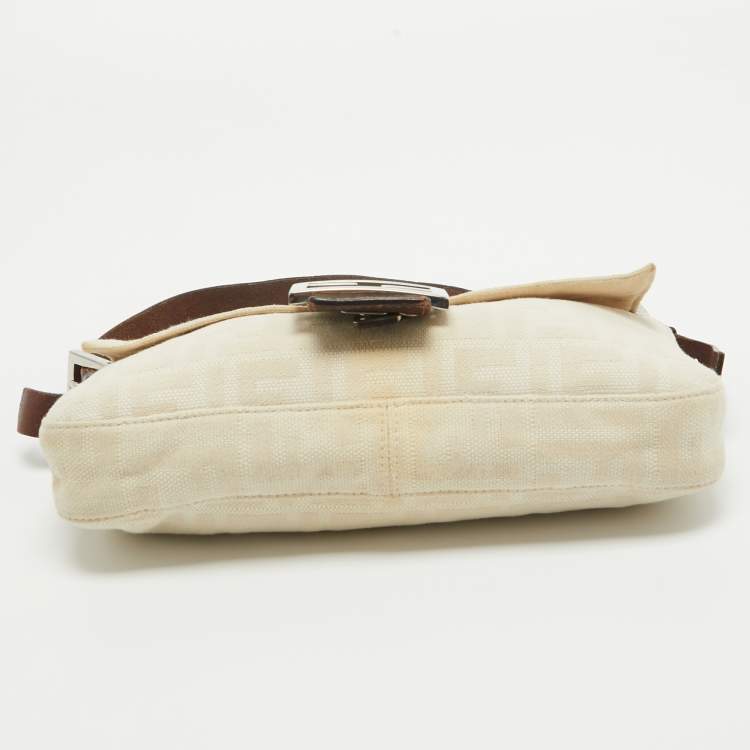 Pre Owned Fendi Beige/Brown Zucca Canvas and Leather Vintage Baguette Bag