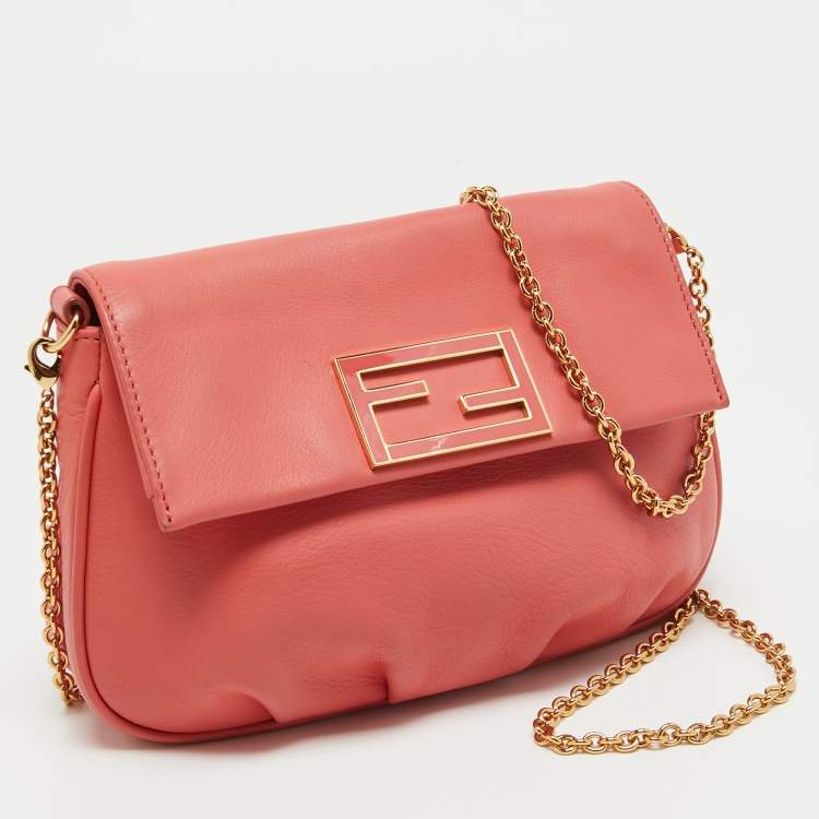 Pre Owned Fendi Coral Pink Leather Fendista Chain Bag