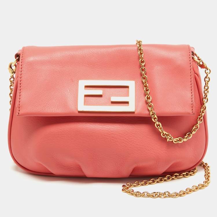 Pre Owned Fendi Coral Pink Leather Fendista Chain Bag