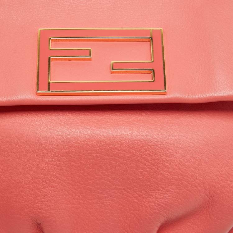 Pre Owned Fendi Coral Pink Leather Fendista Chain Bag