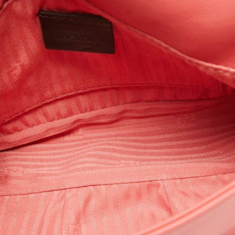 Pre Owned Fendi Coral Pink Leather Fendista Chain Bag