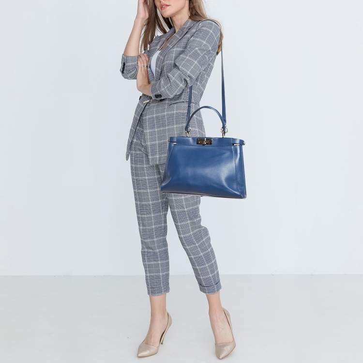 Pre Owned Fendi Blue Leather Medium Peekaboo Top Handle Bag