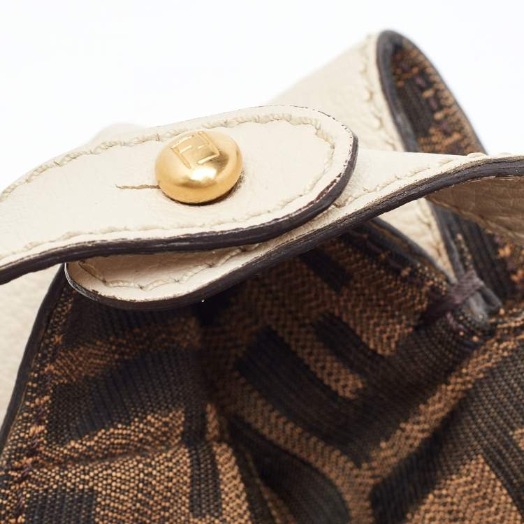 Pre Owned Fendi Beige Leather Large Peekaboo Top Handle Bag
