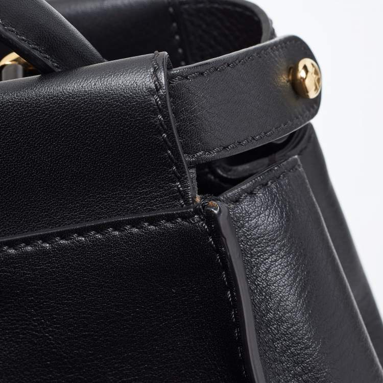 Pre Owned Fendi Black Leather Regular Peekaboo Top Handle Bag
