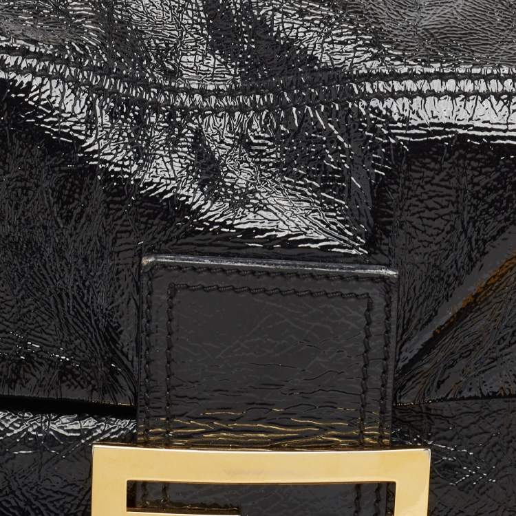 Pre Owned Fendi Black Patent Leather Large Convertible Baguette Bag