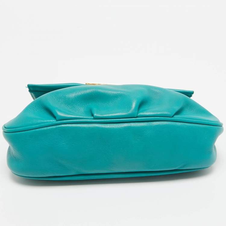 Pre Owned Fendi Green Leather Fendista Chain Clutch