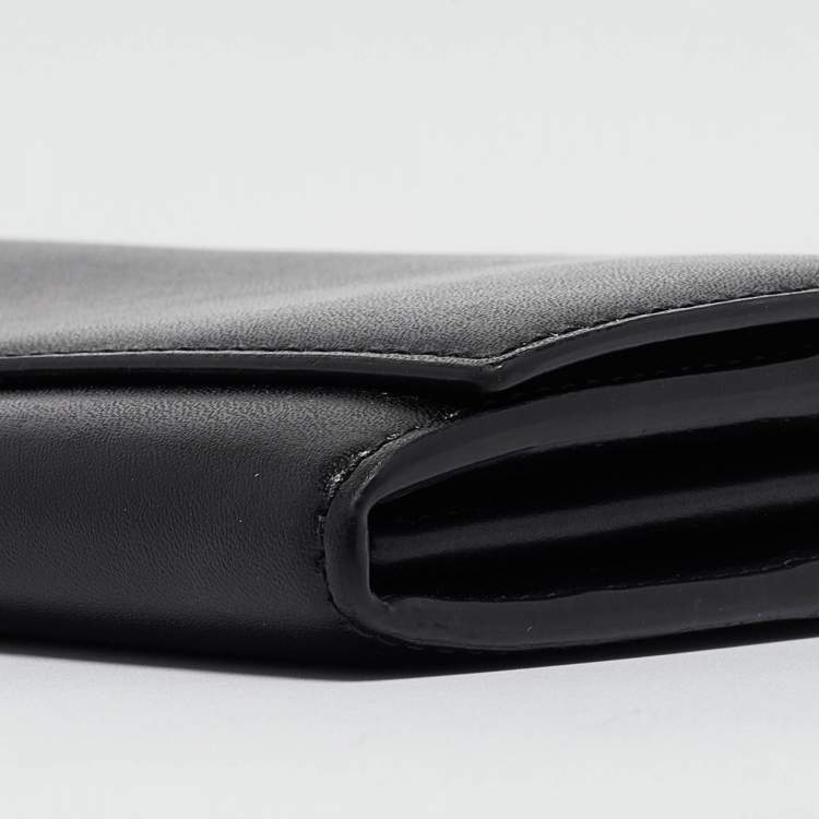Pre Owned Fendi Black Leather Dotcom Wallet on Chain