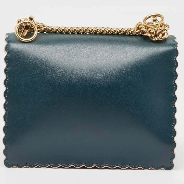 مملوكة مسبقًا Fendi Green Leather Mini Scalloped Kan I Shoulder Bag