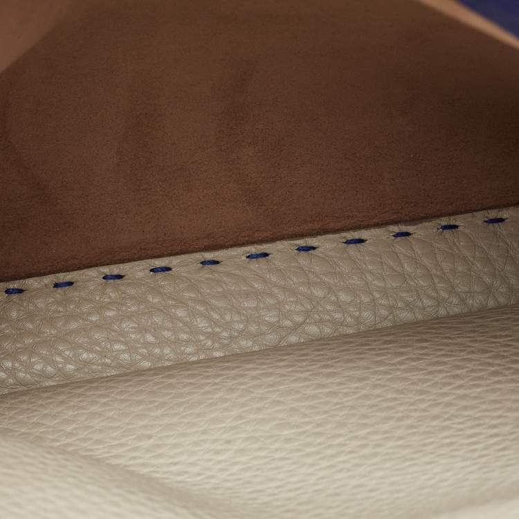 Pre Owned Fendi Blue Leather Medium Peekaboo Top Handle Bag