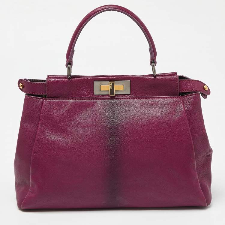 مملوكة مسبقًا Fendi Magenta Leather Medium Peekaboo Top Handle Bag