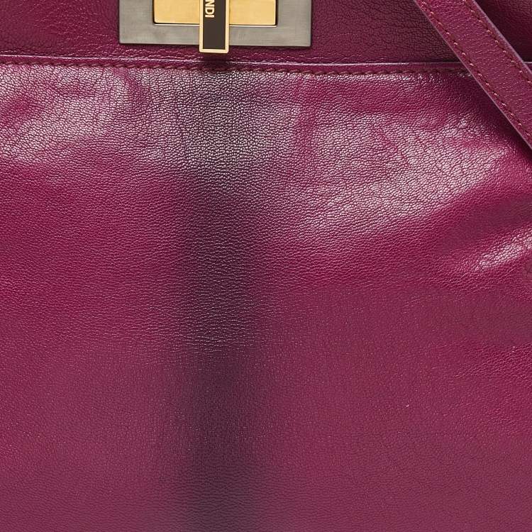 مملوكة مسبقًا Fendi Magenta Leather Medium Peekaboo Top Handle Bag