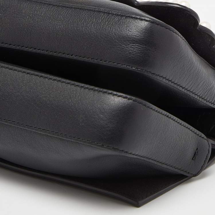 Pre Owned Fendi Black Leather Micro Pearl Bow Double Baguette Bag
