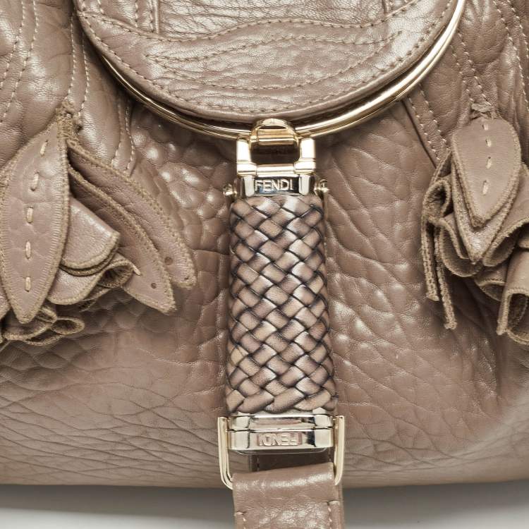 Pre Owned Fendi Beige Leather Raffle Spy Hobo