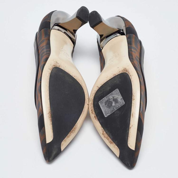 Pre Owned Fendi Black/Brown Zucca Mesh and Leather Colibri Pumps Size 38.5